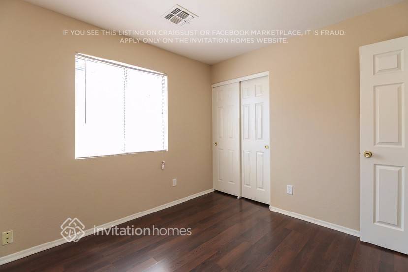Building Photo - 14313 N 125th Dr