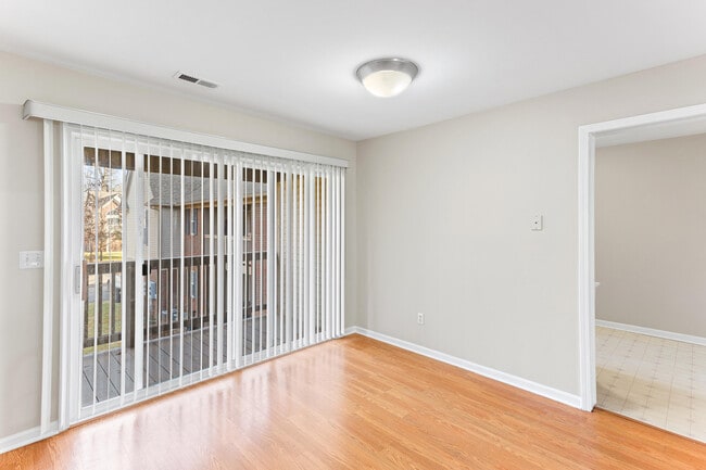 Building Photo - 28471 Carlton Way Dr