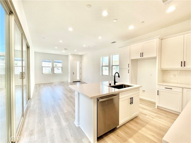 Building Photo - 27361 Alpine Mdws Ct