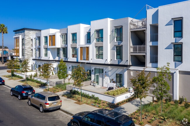 Building Photo - Westminster Crossing