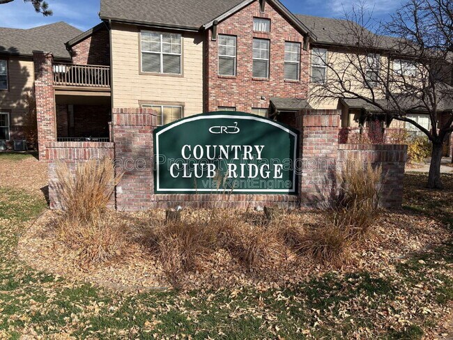 Building Photo - 2230 S Vaughn Way