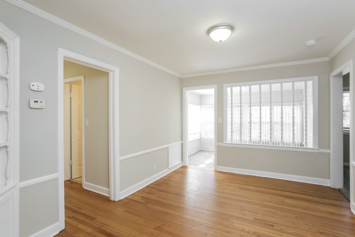 Building Photo - 5004 Glenside Dr