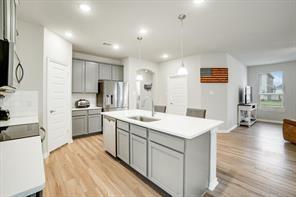 Building Photo - 10013 Adams Ln