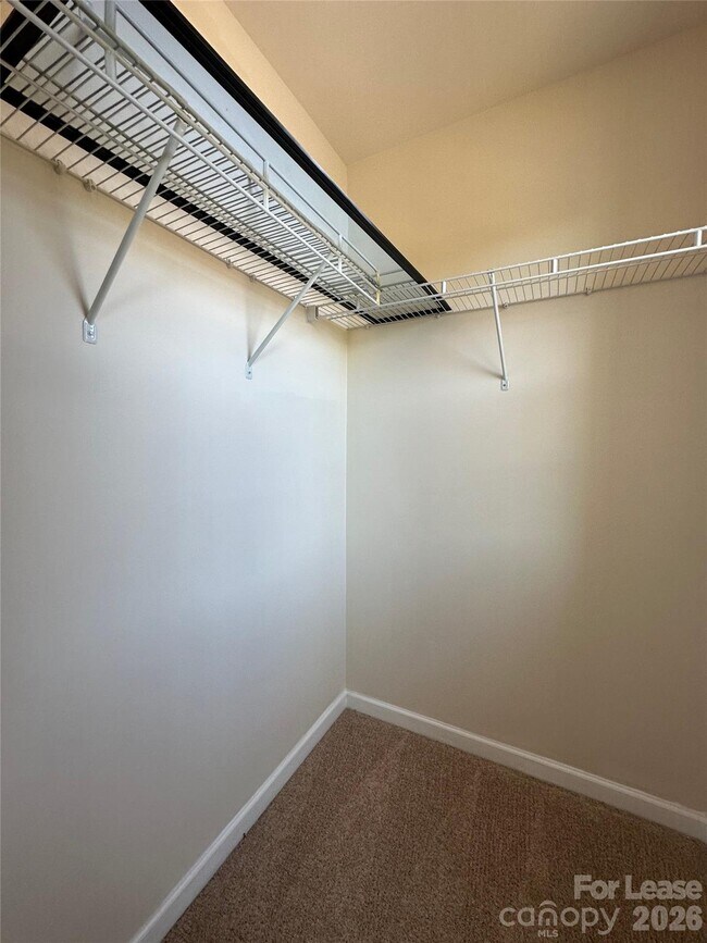 Building Photo - 1218 Clingman Dr