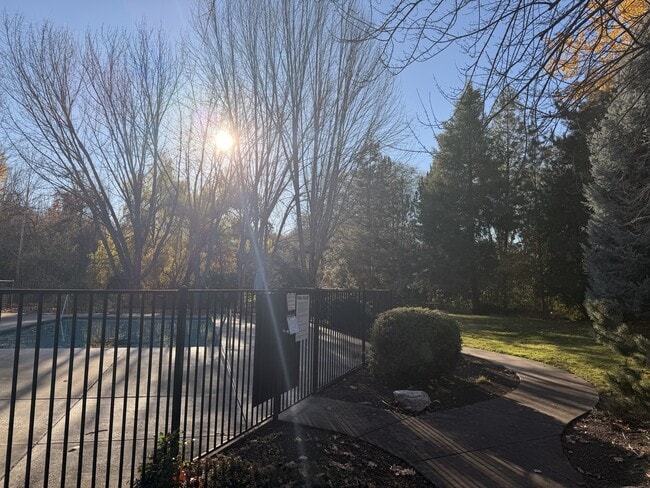 Building Photo - 164 Graham Way