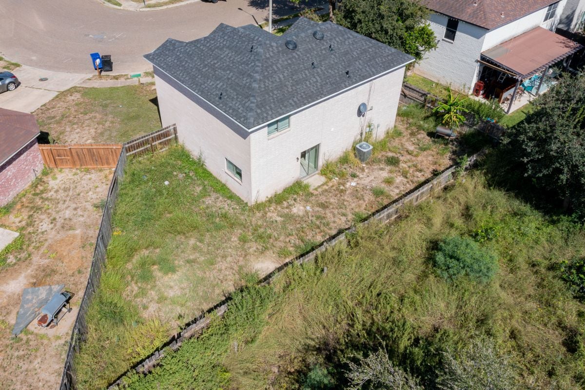 Building Photo - 3425 Ozark Ave