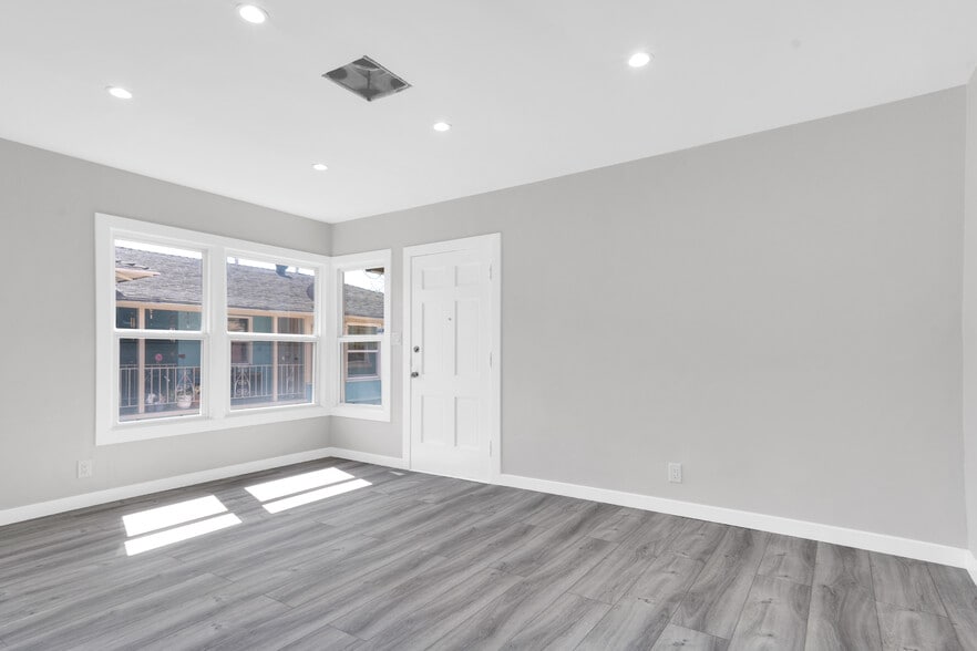 Building Photo - 5973 Guthrie Ave