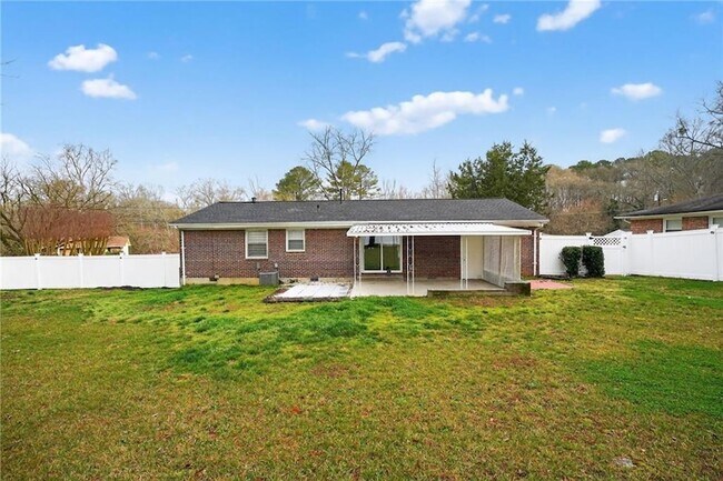 Building Photo - 2479 Yolanda Trail