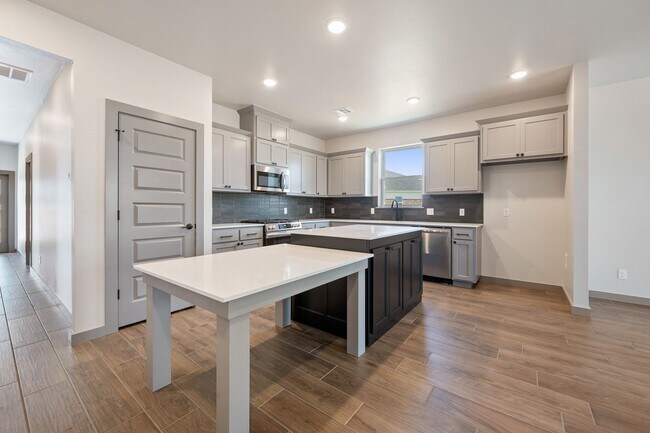 Building Photo - 4105 NW 180th St