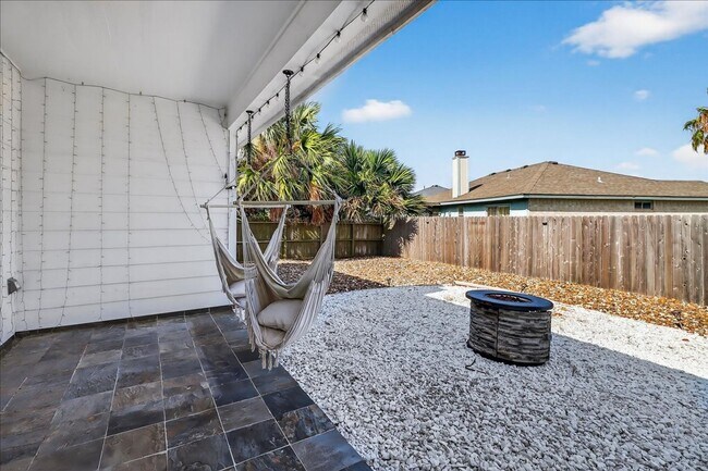 Building Photo - 15229 Barataria Dr