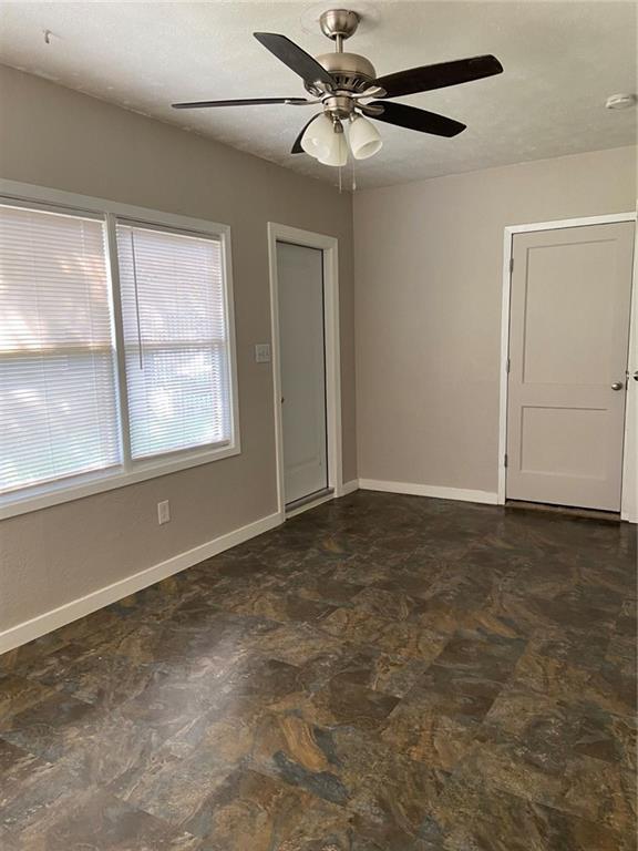 Building Photo - 1406 Green Forest Dr
