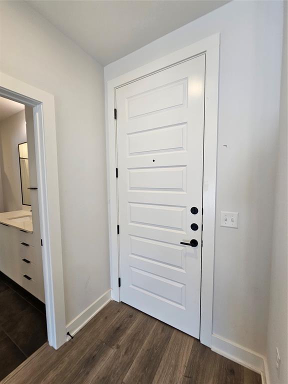 Building Photo - 2220 Webberville Rd