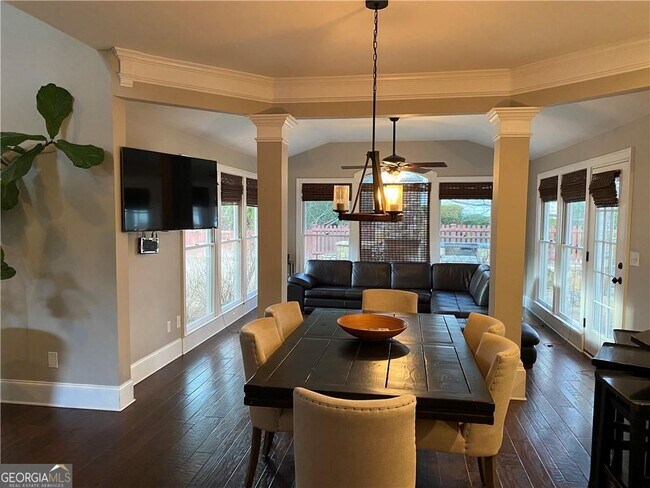 Building Photo - 1602 Chadwick Ridge Dr NW