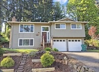 Building Photo - Split-Level Stunner with Skylight, Hardwoods & Room to Grow