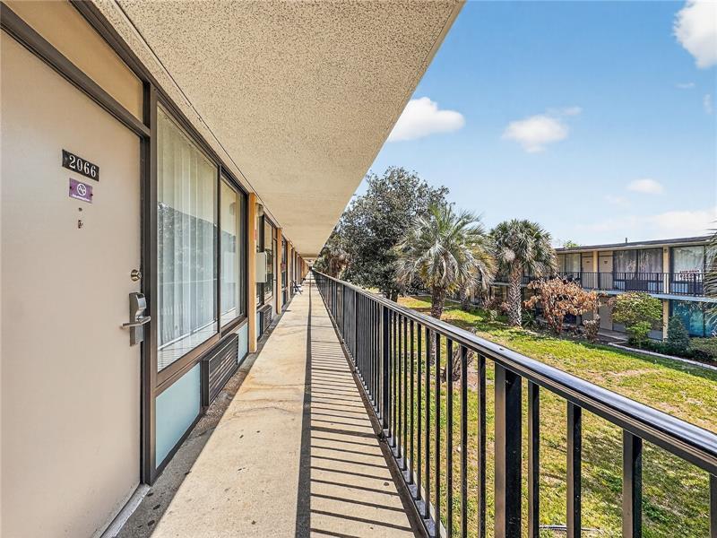 Building Photo - 7900 S Orange Blossom Trl