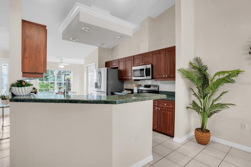 Building Photo - 11418 Tee Time Cir