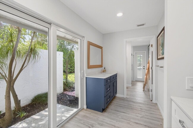 Building Photo - 4256 Gleneagles Dr