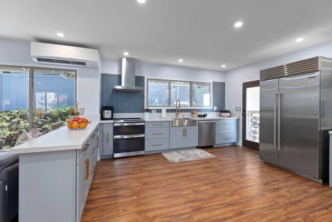 Building Photo - NEWLY Remodeled 4 BED/2 BA Home in Makiki ...