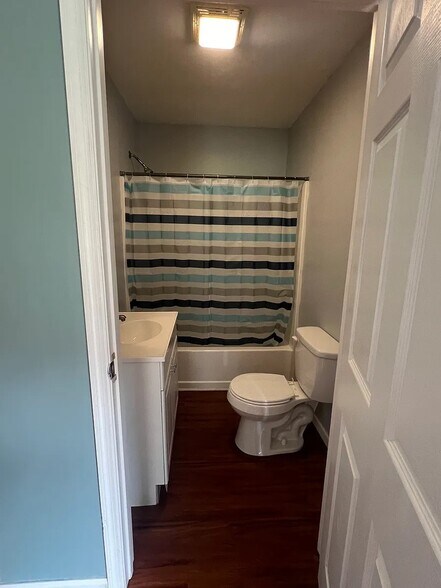 Building Photo - 4018 Chloe Rd