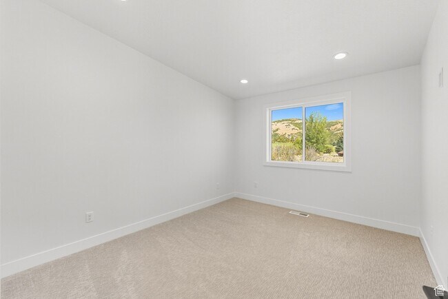 Building Photo - 5866 N Fork Rd