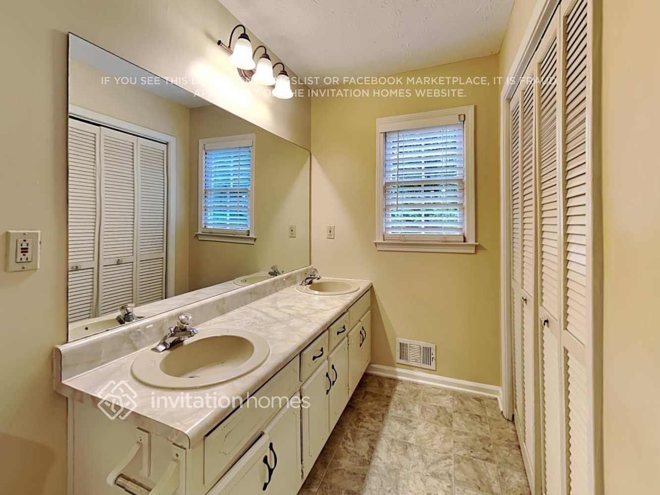 Building Photo - 133 Fox Ridge Ct