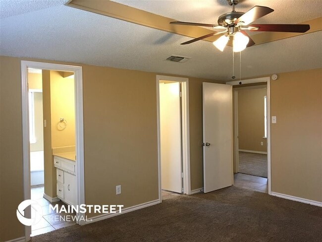 Building Photo - 419 Edmonds Way