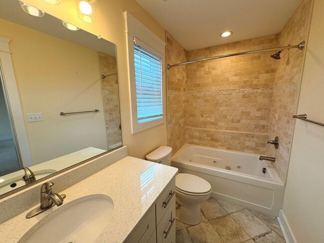 Building Photo - BEACH HOME! 4/4.5 with 3 car garage