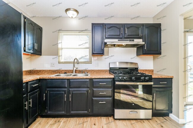 Building Photo - 6842 Champana Ln