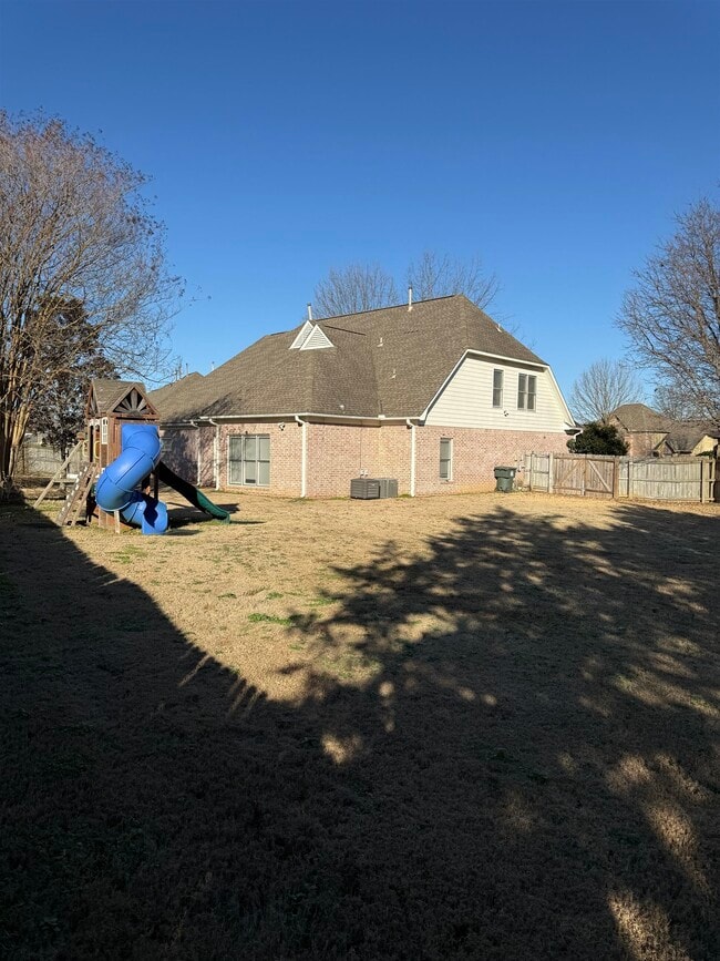 Building Photo - 455 Hunters Mill Cove