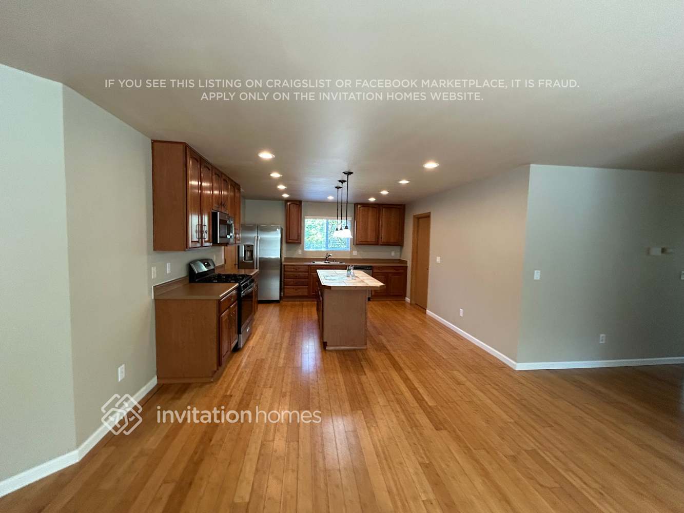 Building Photo - 16956 SE 183rd Pl