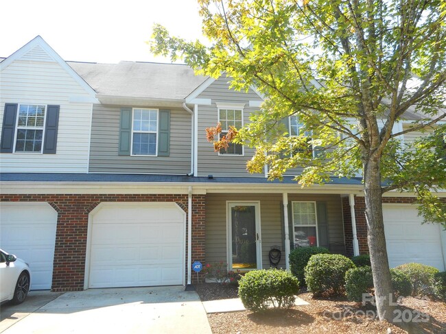 Primary Photo - 9710 Elizabeth Townes Ln