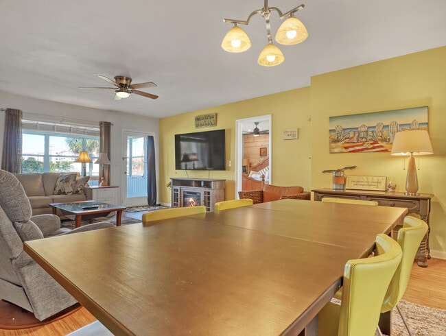 Building Photo - 2186 Jimmy Buffett Mem Hwy