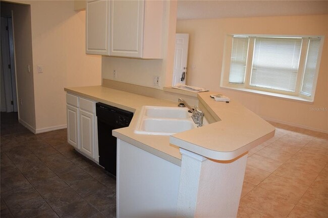 Building Photo - 2393 Paulette Dr