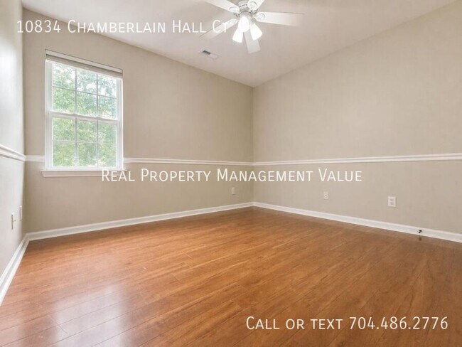 Building Photo - 10834 Chamberlain Hall Ct