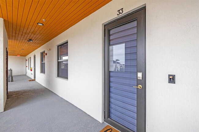 Building Photo - 8055 NW 104th Ave