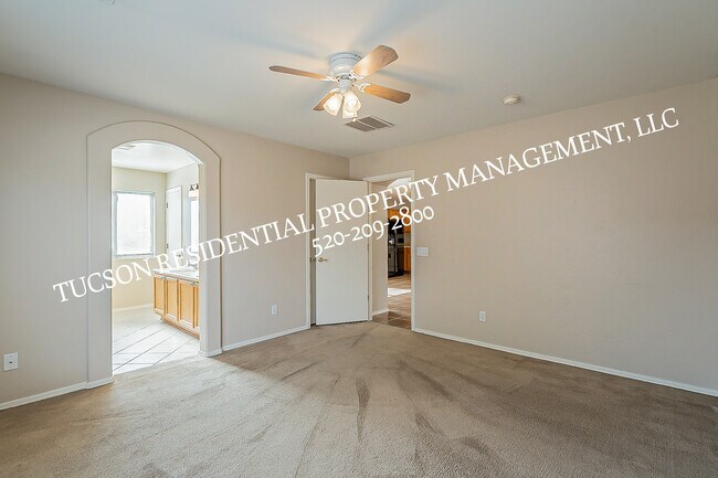Building Photo - 7623 S Meadow Spring Way