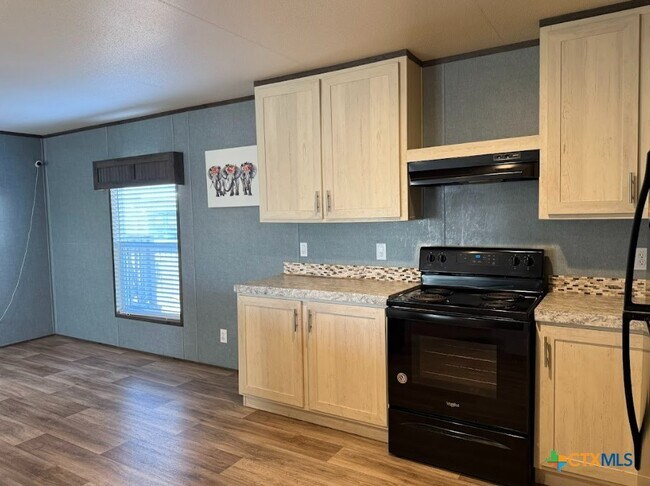 Building Photo - 386 Mallard Loop