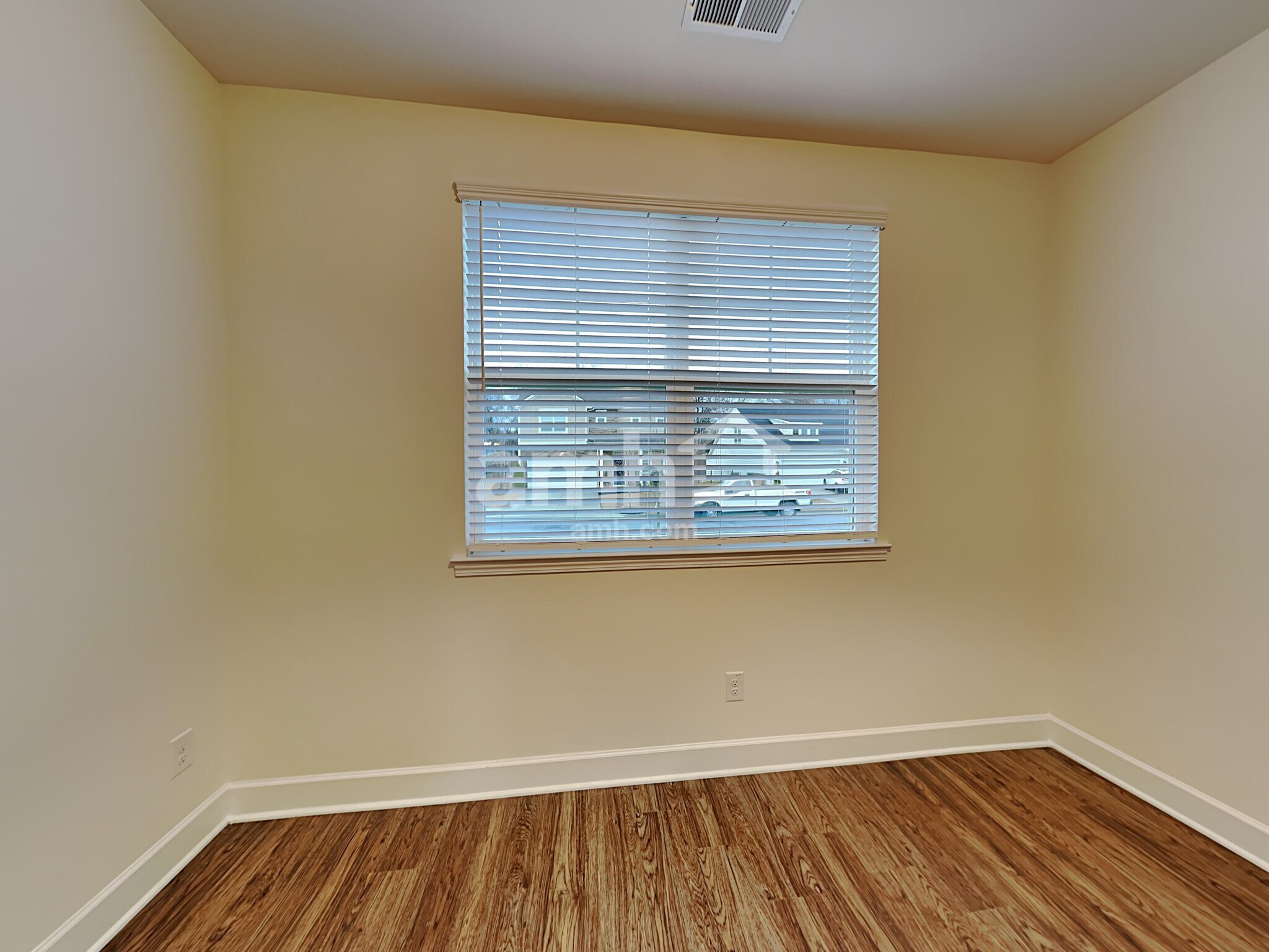 Building Photo - 4329 Longfellow Dr