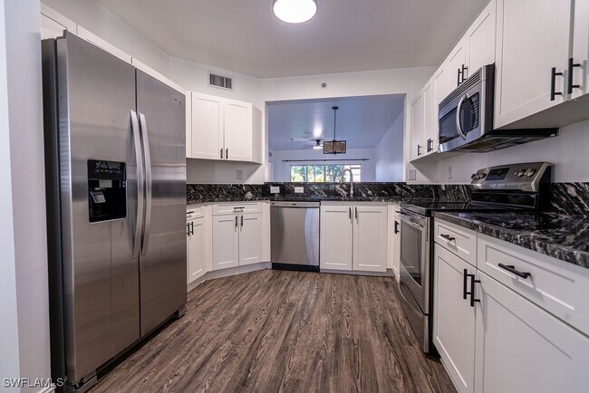 Building Photo - 7835 Regal Heron Cir