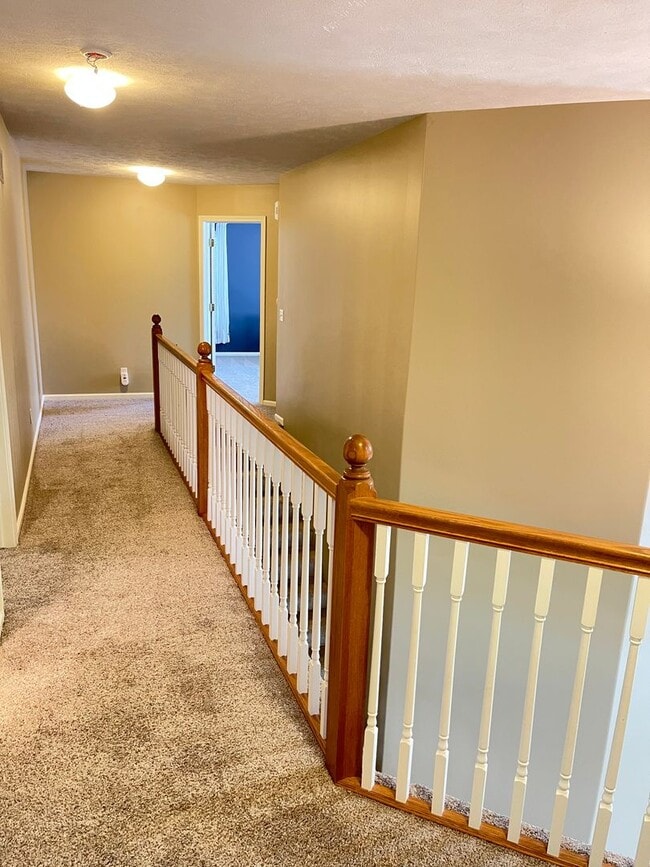 Building Photo - Beautiful 4 bed 2.5 bath 3000+sq ft