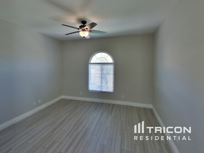 Building Photo - 9105 Nicklewood Ave