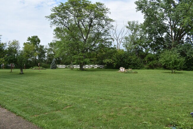 Building Photo - 724 Cty A12