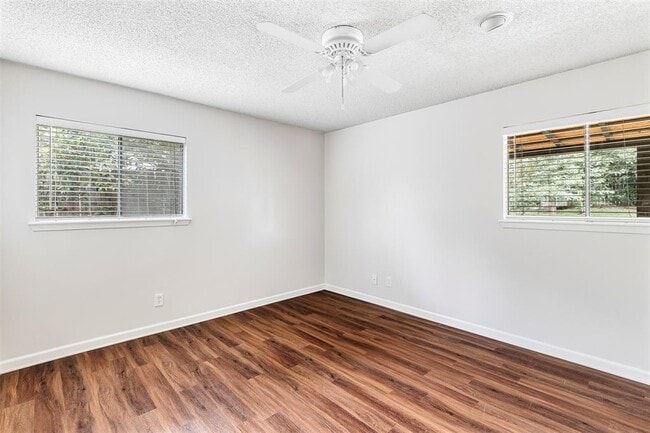 Building Photo - 7506 Glenhill Rd