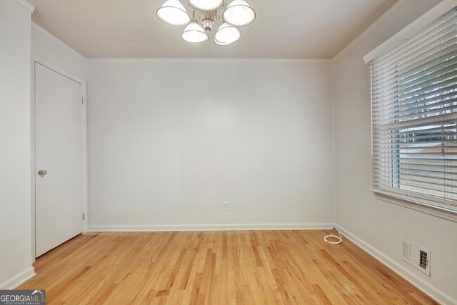 Building Photo - 500 Circle Dr