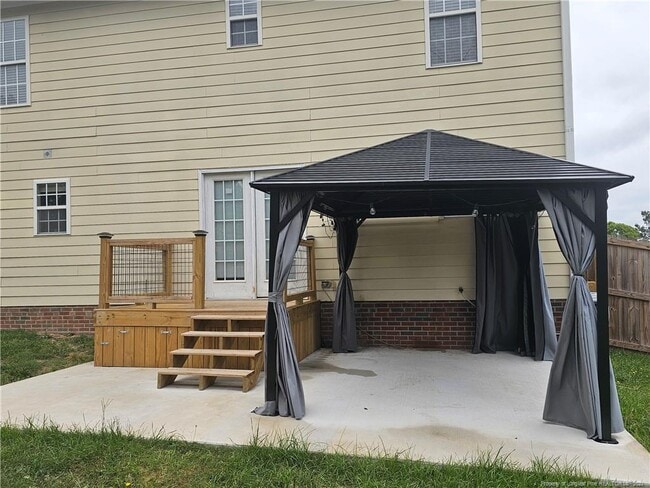 Building Photo - 5708 Spreading Branch Rd