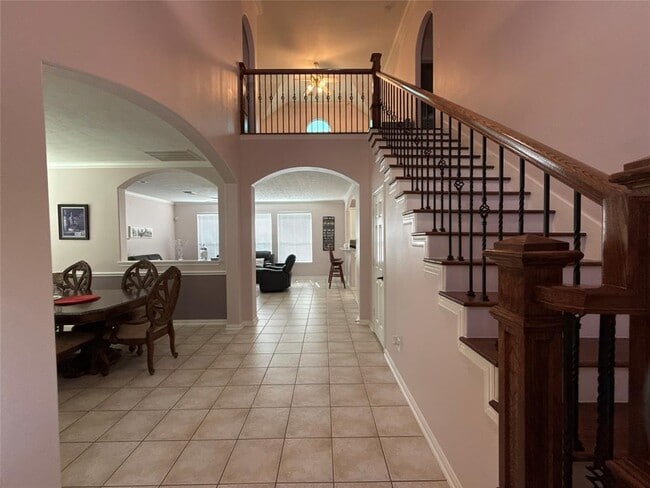 Building Photo - 7819 Blue Stream Ct