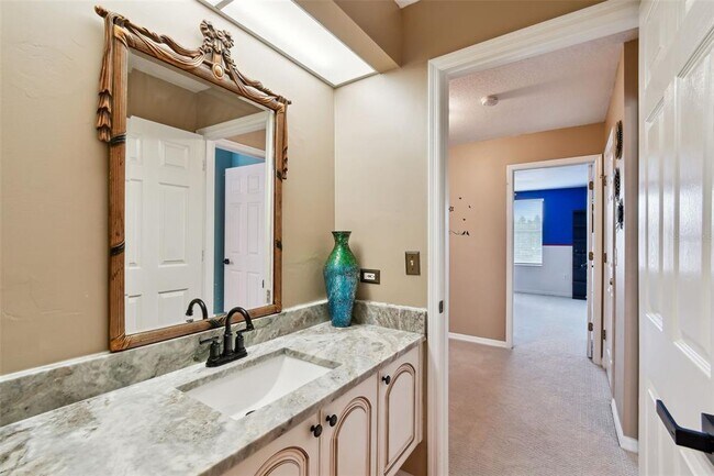 Building Photo - 17737 Esprit Dr