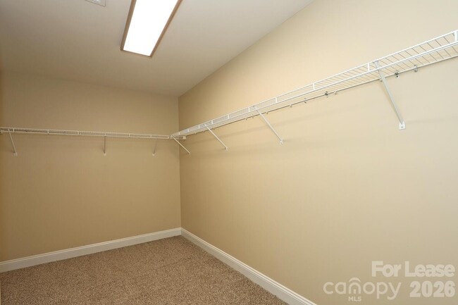 Building Photo - 10122 Victoria Blake Dr