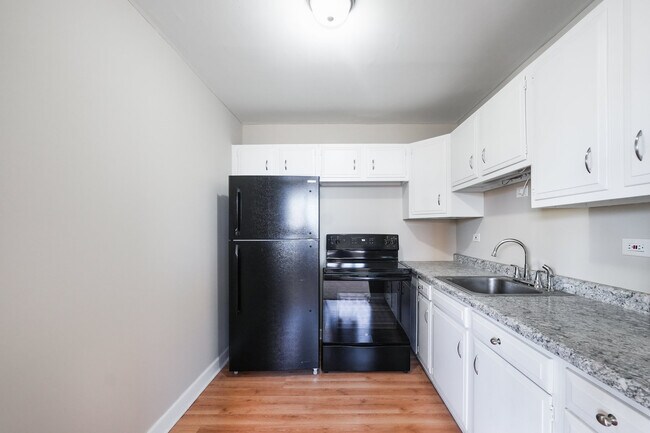 Building Photo - 4300 W Ford City Dr