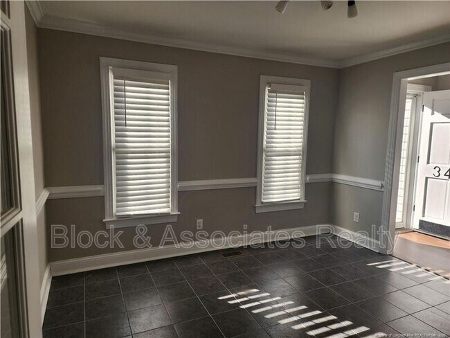 Building Photo - 3460 McChoen Dr